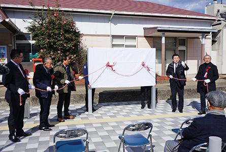 2022年2月22日(火) JR鴨島駅前に観光案内パネルを寄贈